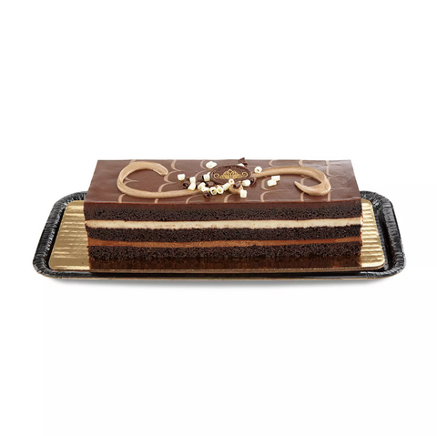 Member's Mark Tuxedo Bar Cake with Chocolate Mousse (39 oz.)